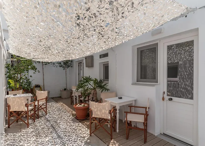 A Tinian 3 3* Wyspa Tinos